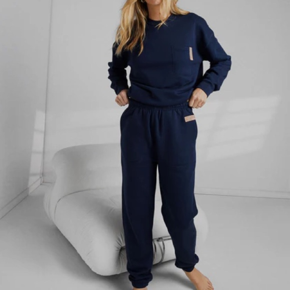 Lunya Reversible Pocket Sweatsilks in Deep Blue